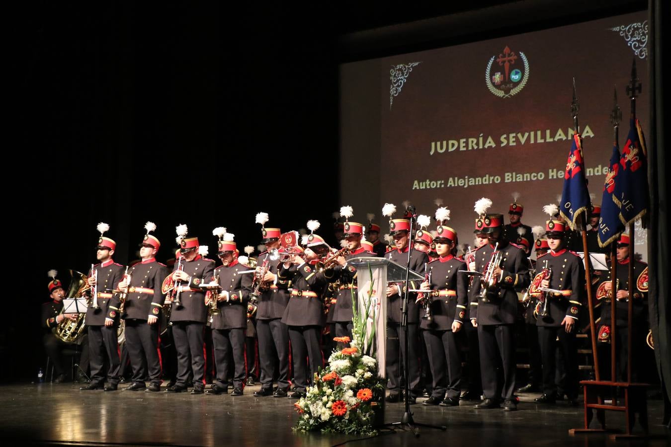 La Agrupación Musical 'Maestro Sousa' interpretando una de las Marchas de su repertorio para esta Semana Santa.