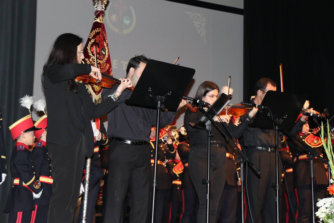 La Agrupación Musical 'Maestro Sousa' interpretando una de las Marchas de su repertorio para esta Semana Santa.