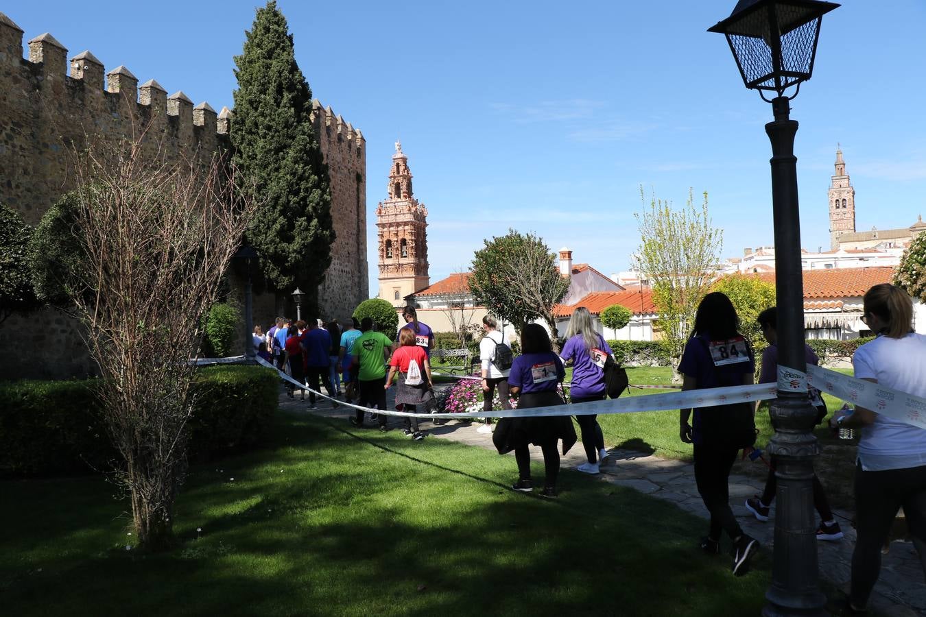 Participantes en la II Carrera de la Mujer.