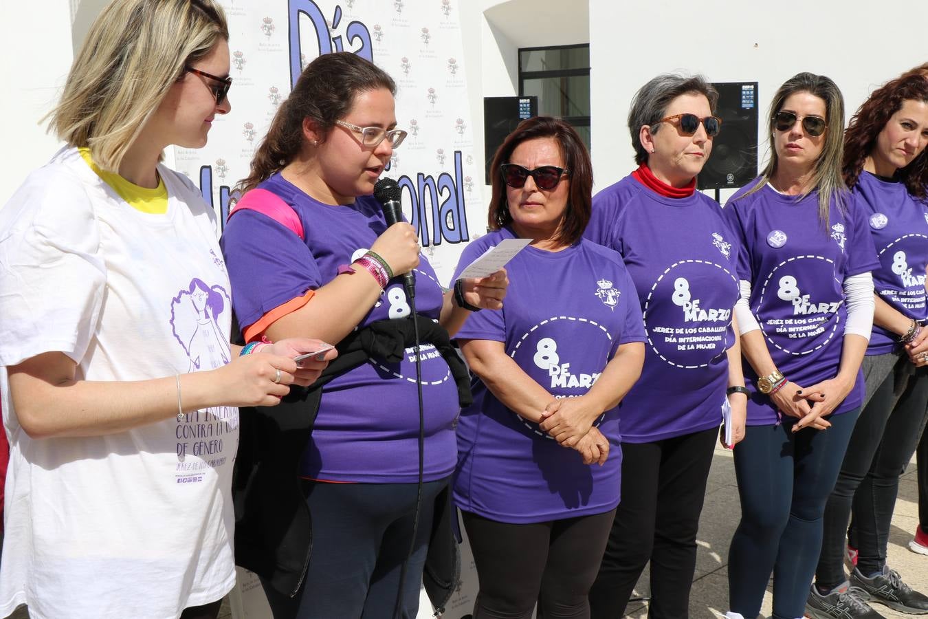 Participantes en la II Carrera de la Mujer.