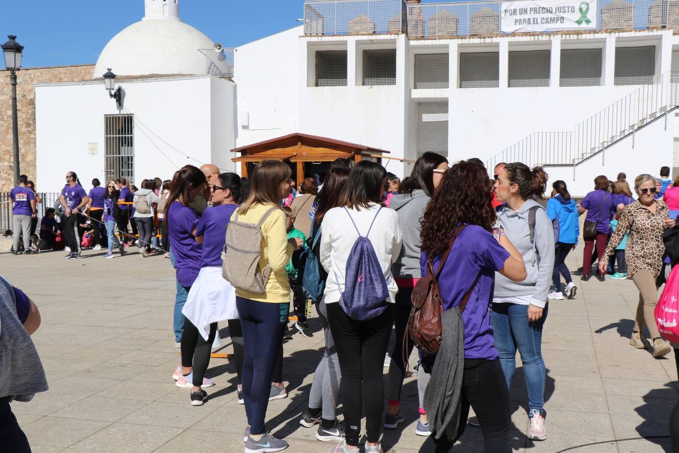Participantes en la II Carrera de la Mujer.
