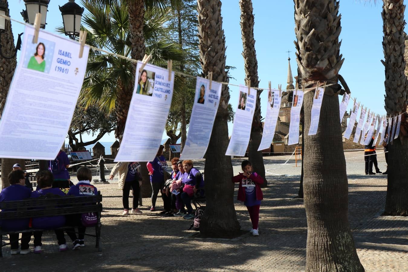 Participantes en la II Carrera de la Mujer.