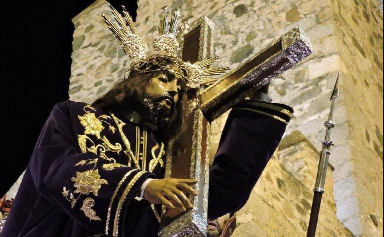 Jerez despierta con su '¡Arriba Jesús!' más emotivo en un Viernes Santo nostálgico