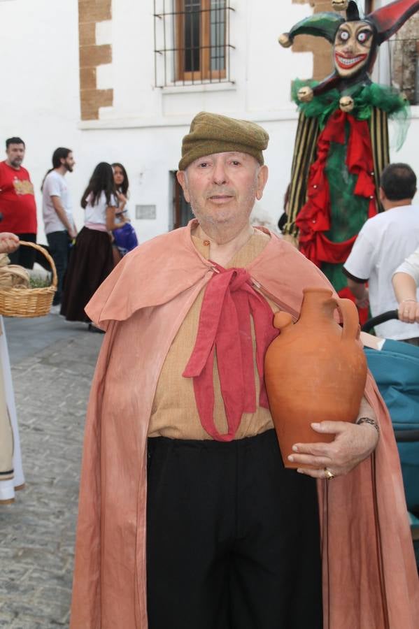 Escena de animación de calle en la fortaleza templaria.