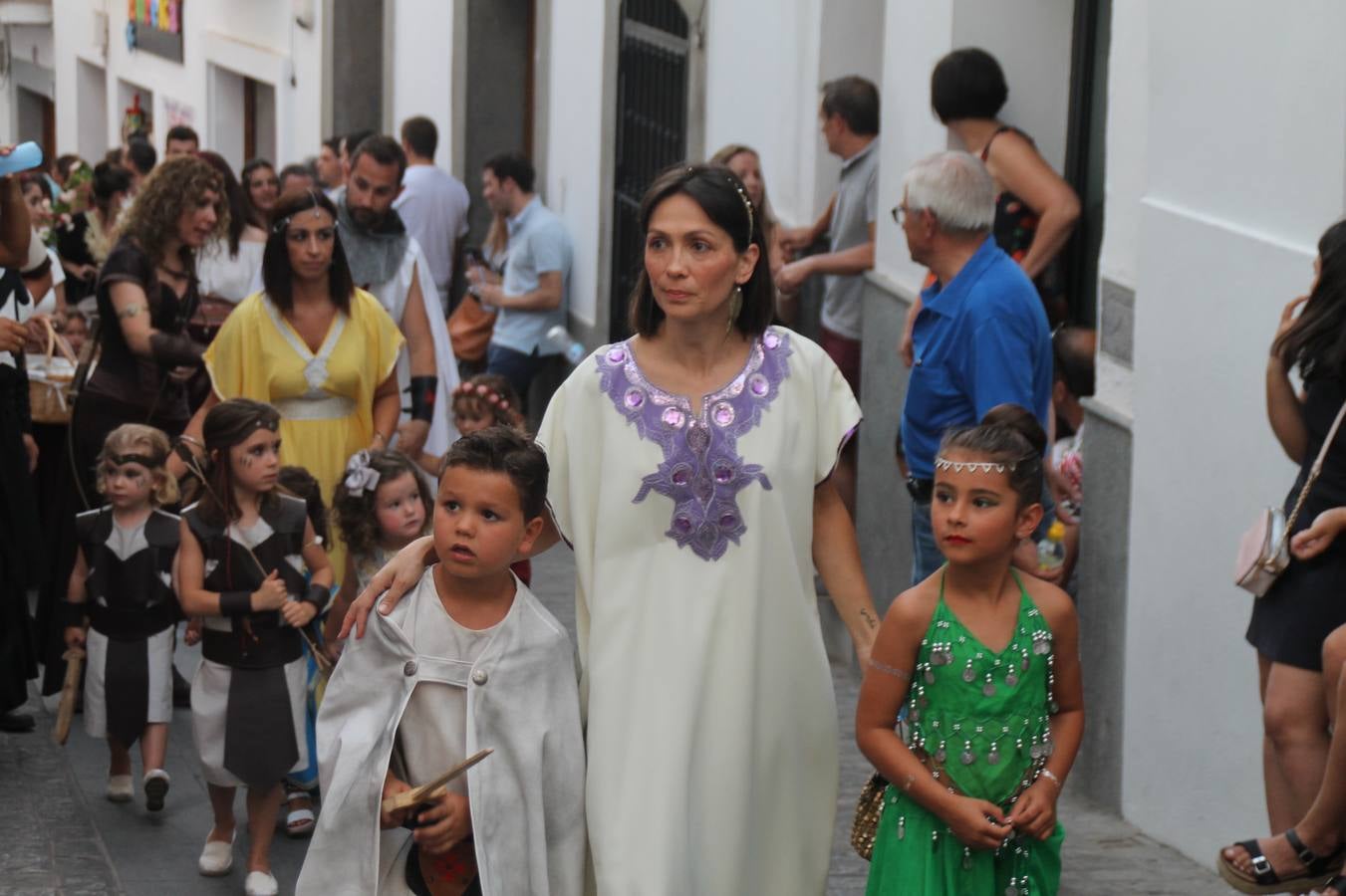 Escena de animación de calle en la fortaleza templaria.