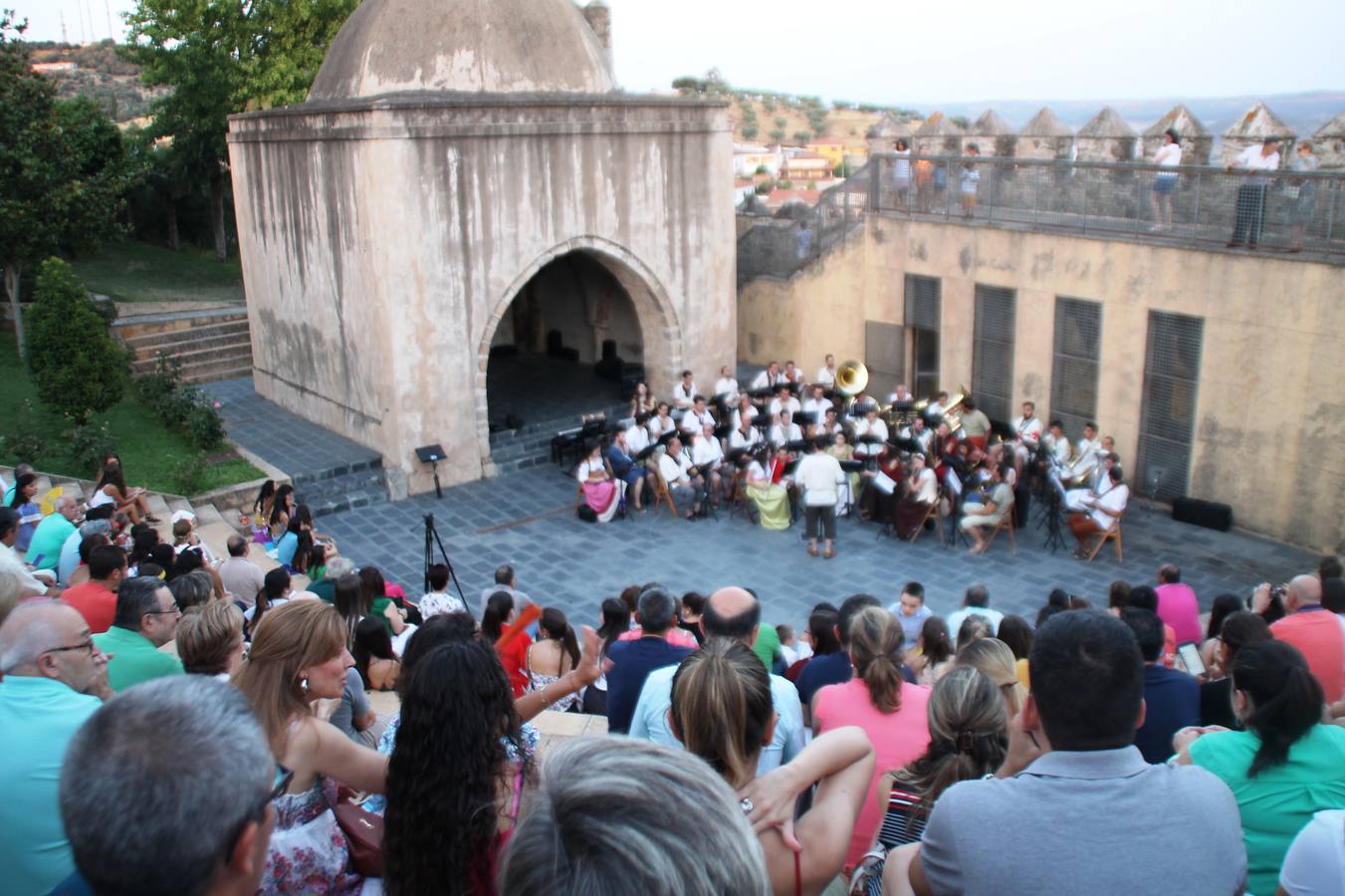 Concierto de la Asociación Musical de Jerez de los Caballeros en el cierre del Festiva Templario.