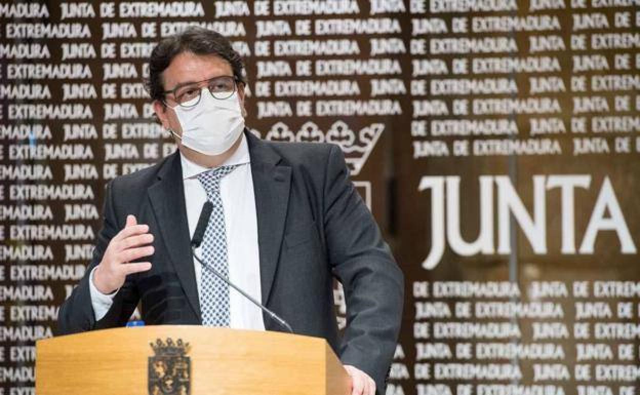 Bares, gimnasios, cines y teatros podrán abrir este viernes con aforo limitado