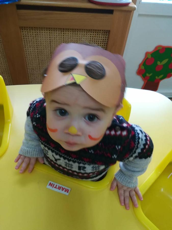 Fotos: Los centros educativos festejan en las aulas un Carnaval sin desfiles en las calles