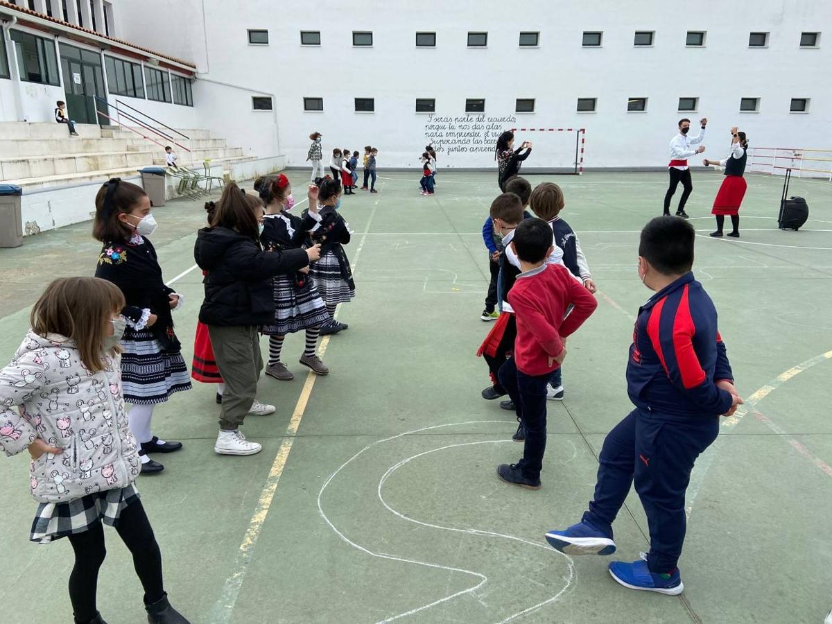Fotos: Los centros educativos de Jerez y sus pedanías celebran el Día de Extremadura en la Escuela