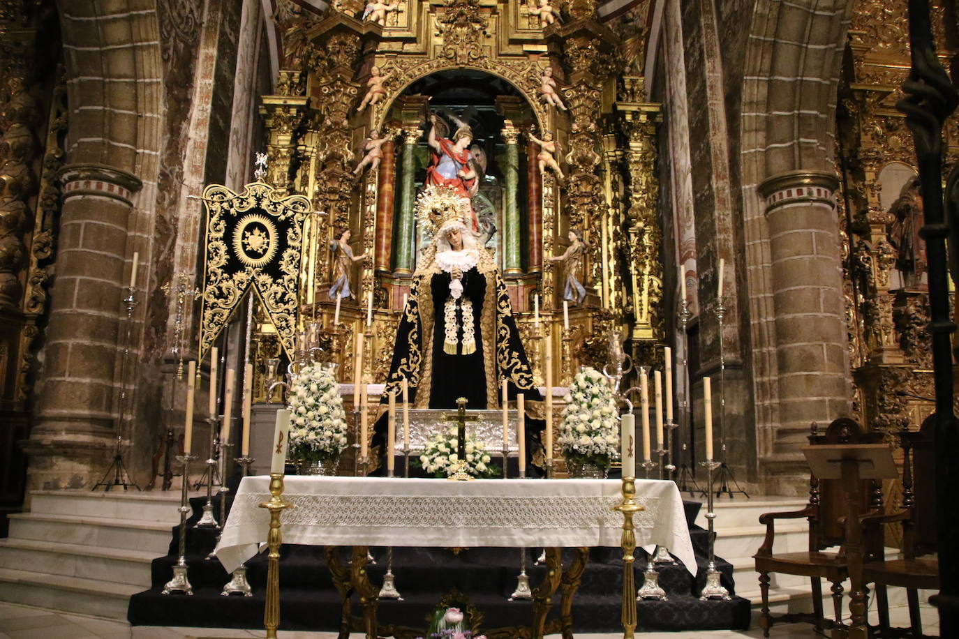 Fotos: Inaugurada la exposición &#039;Una joya en Jerez, sus cofradías&#039;