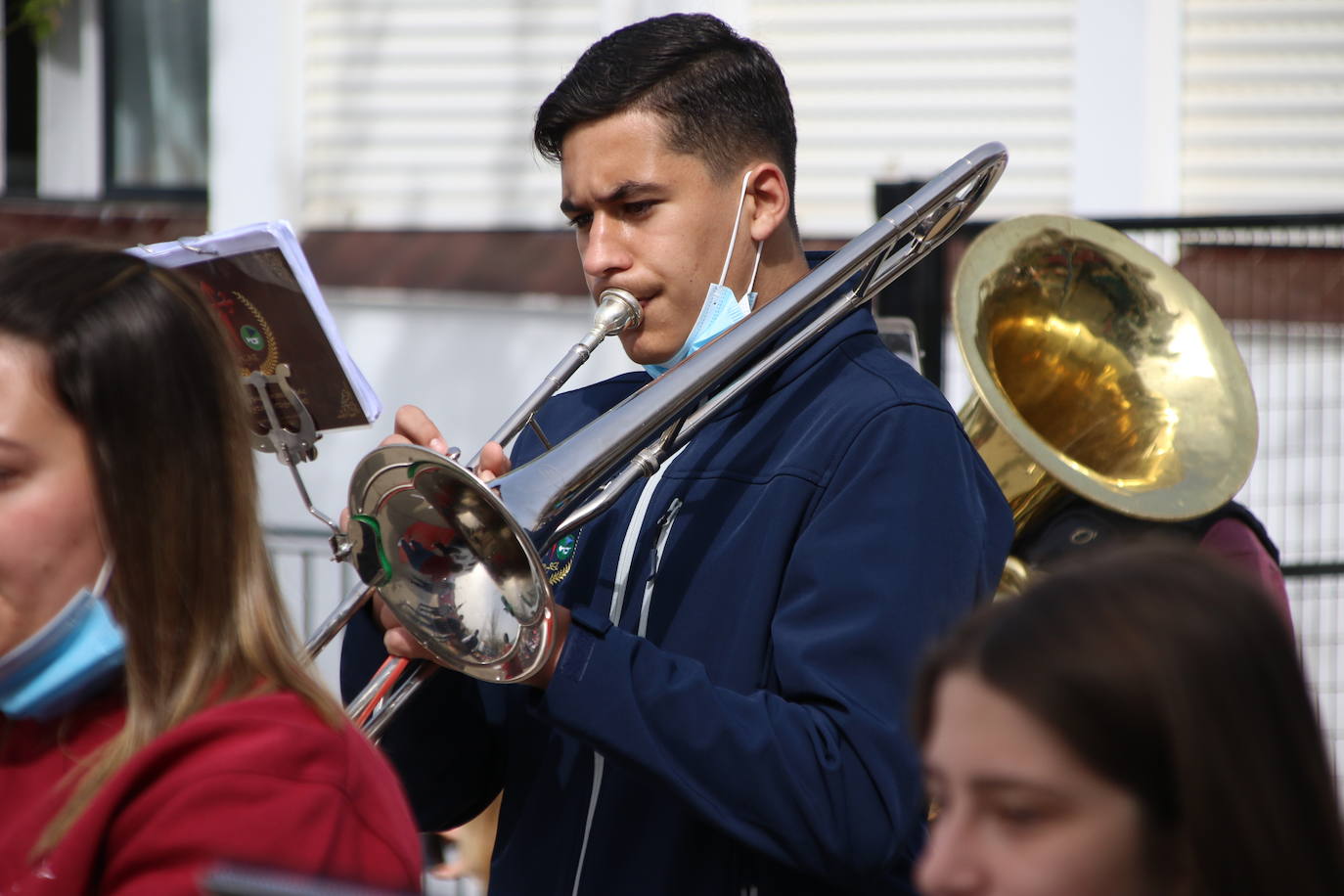 Fotos: Los sones cofrades resuenan con fervor y júbilo en el CEIP &#039;El Rodeo&#039;