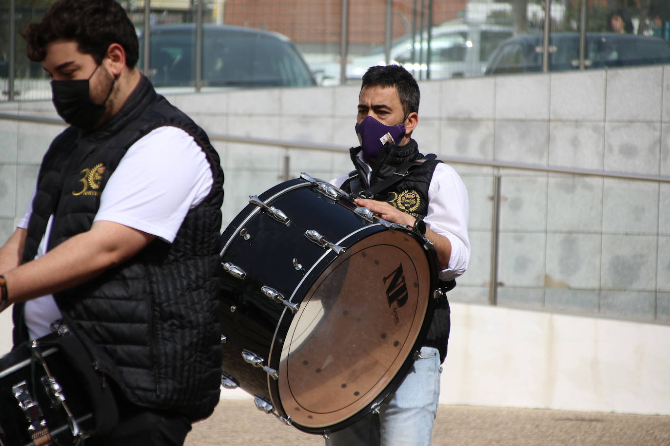 Fotos: Los sones cofrades resuenan con fervor y júbilo en el CEIP &#039;El Rodeo&#039;