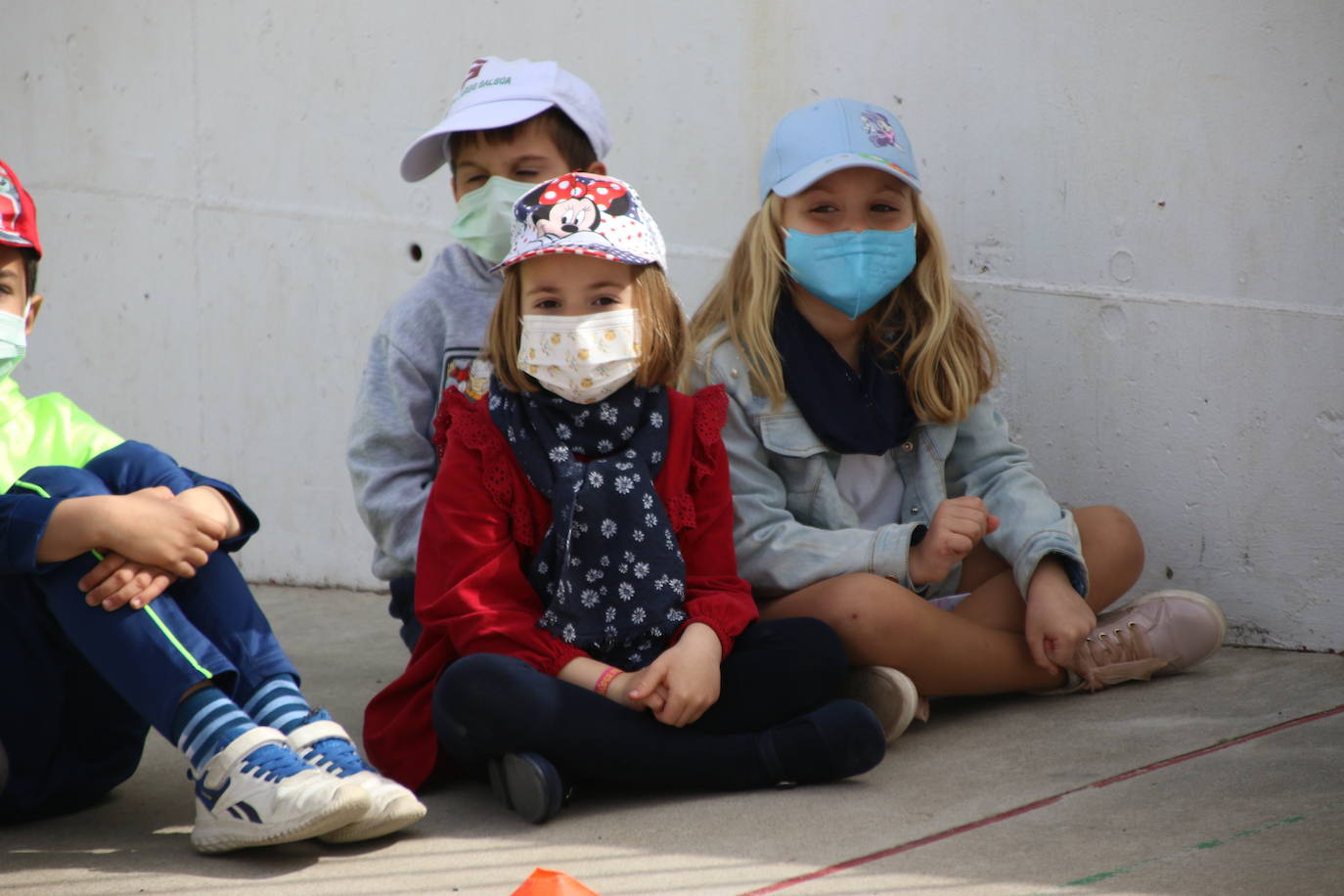 Fotos: Los sones cofrades resuenan con fervor y júbilo en el CEIP &#039;El Rodeo&#039;