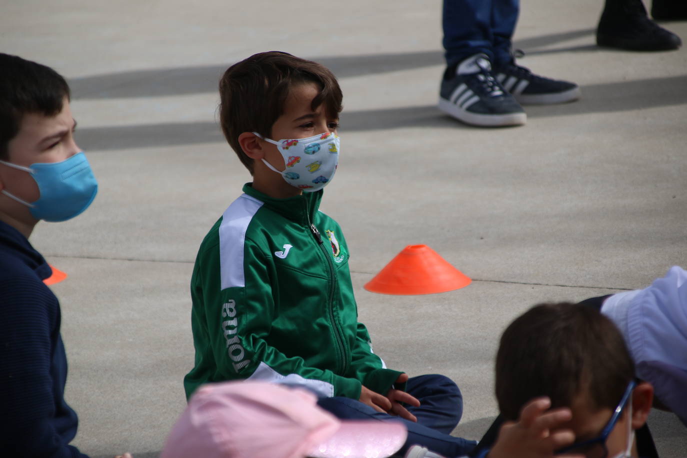 Fotos: Los sones cofrades resuenan con fervor y júbilo en el CEIP &#039;El Rodeo&#039;
