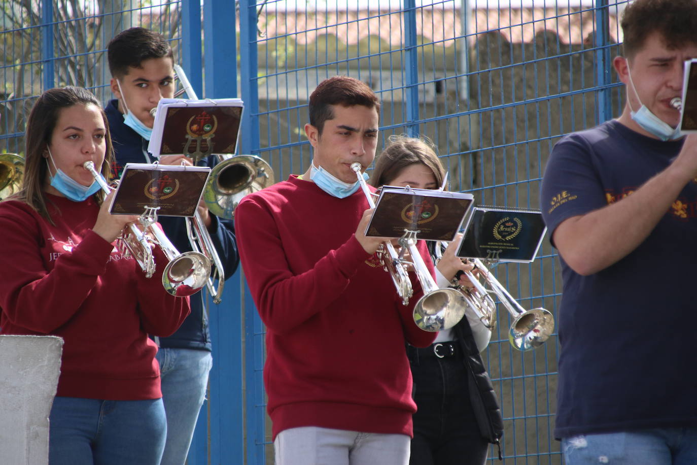 Fotos: Los sones cofrades resuenan con fervor y júbilo en el CEIP &#039;El Rodeo&#039;