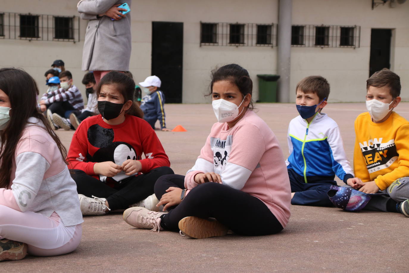 Fotos: Los sones cofrades resuenan con fervor y júbilo en el CEIP &#039;El Rodeo&#039;
