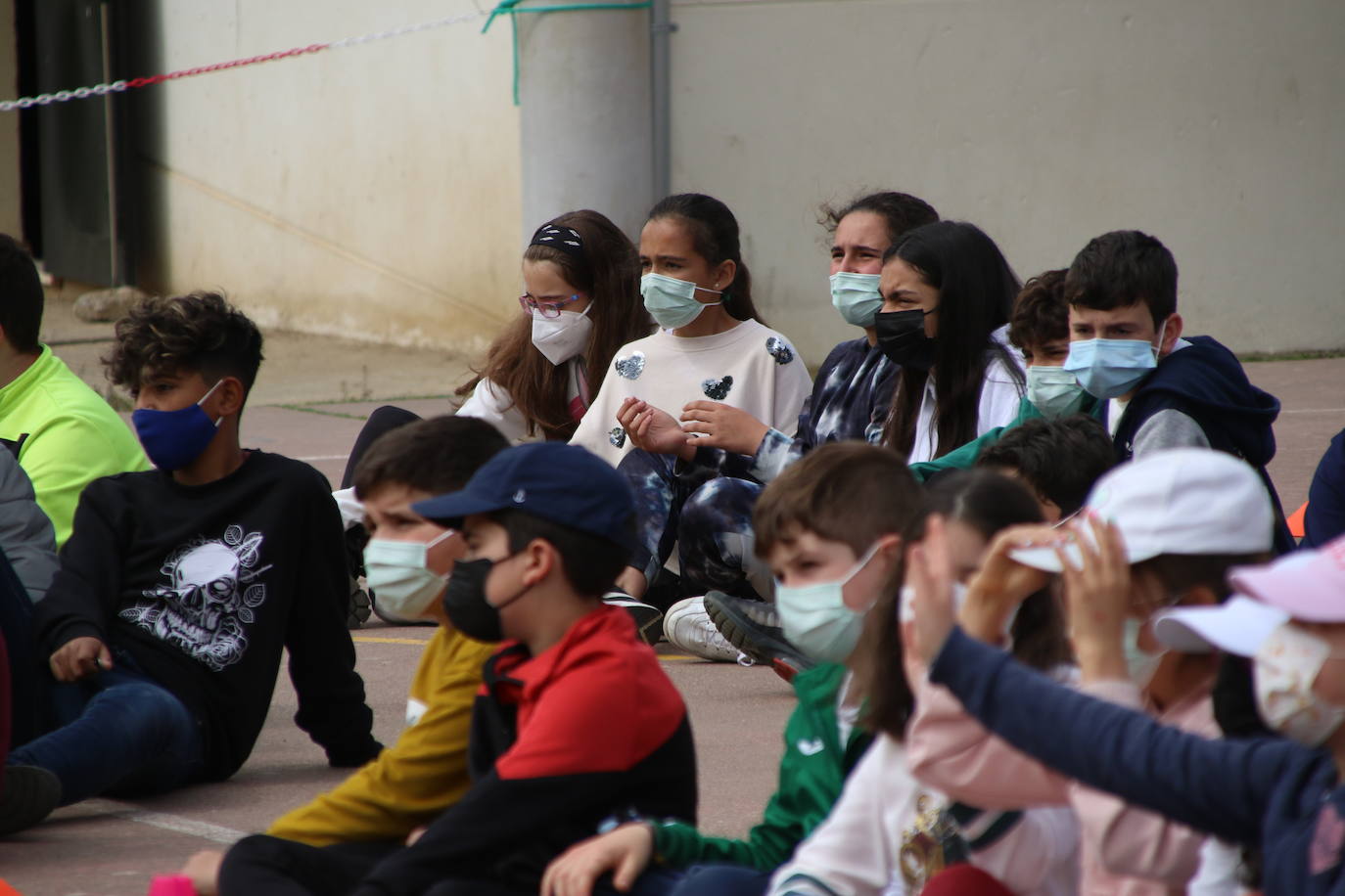 Fotos: Los sones cofrades resuenan con fervor y júbilo en el CEIP &#039;El Rodeo&#039;