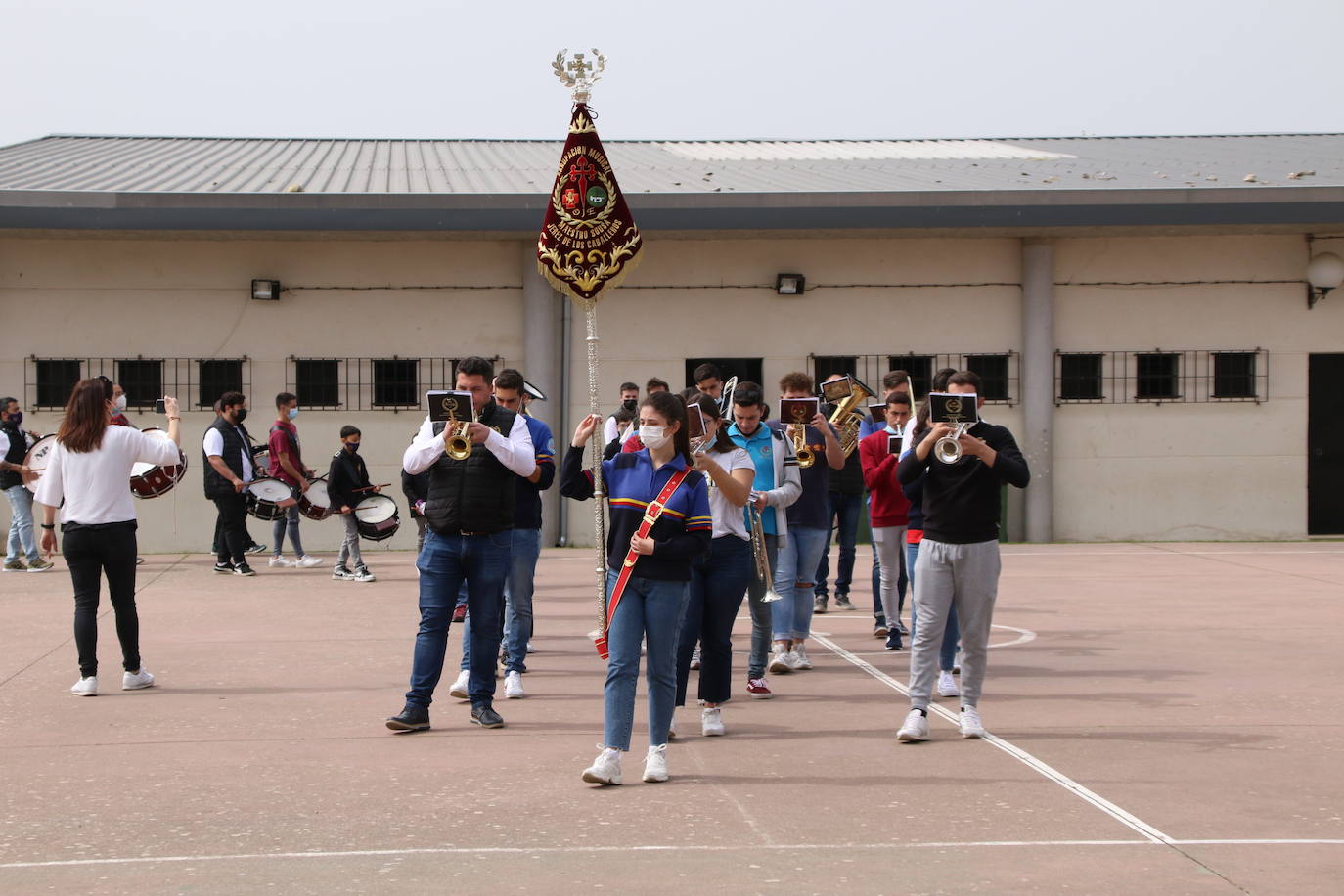 Fotos: Los sones cofrades resuenan con fervor y júbilo en el CEIP &#039;El Rodeo&#039;