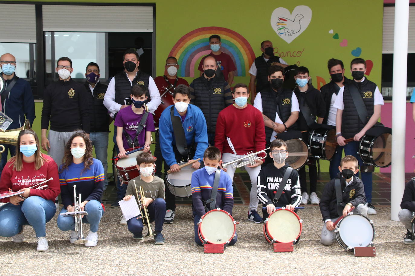 Fotos: Los sones cofrades resuenan con fervor y júbilo en el CEIP &#039;El Rodeo&#039;