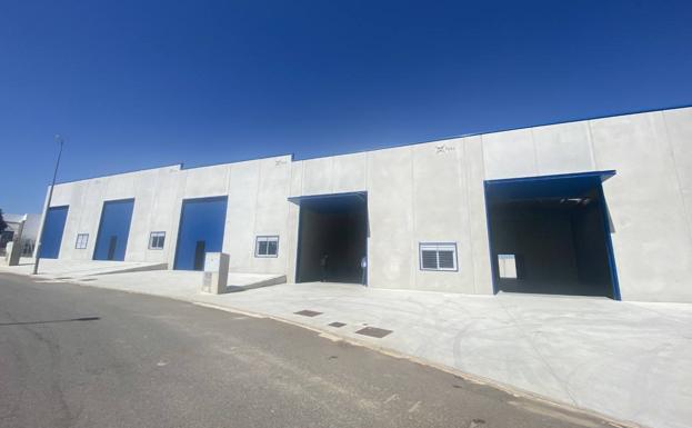 Naves a disposición de empresarios y emprendedores. 