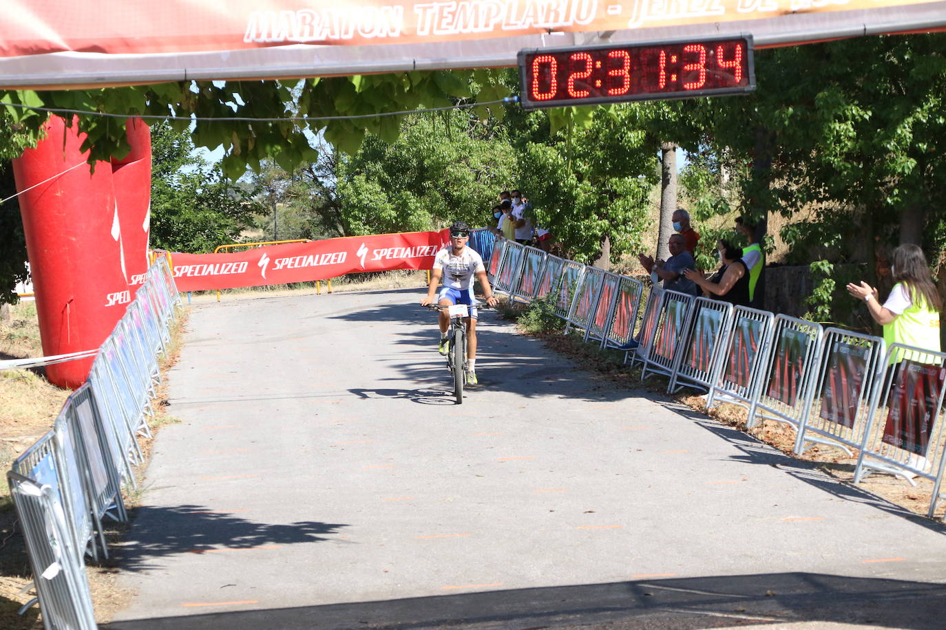 Fotos: El IX Maratón Templario BTT Open de España reúne a 450 participantes