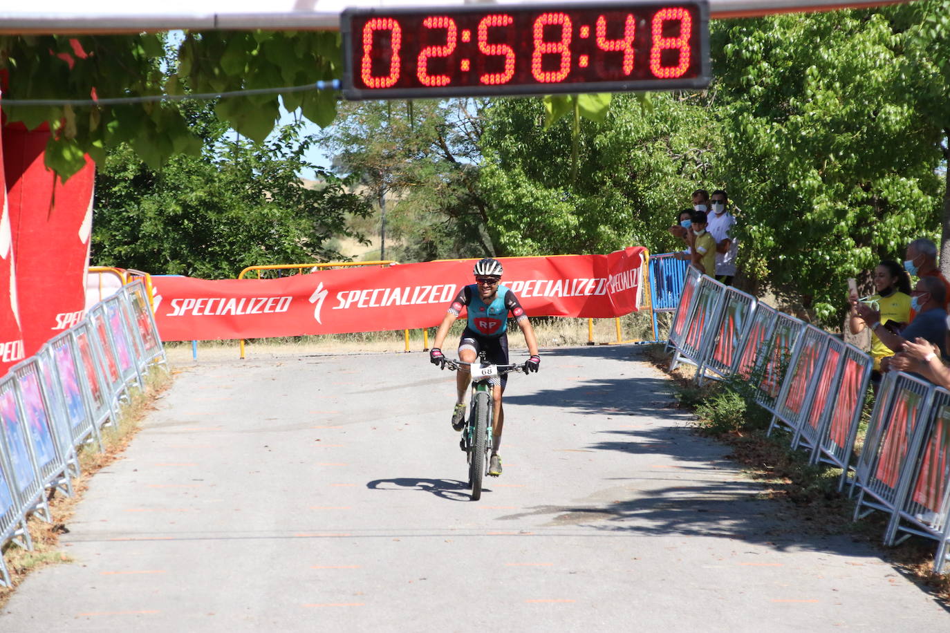 Fotos: El IX Maratón Templario BTT Open de España reúne a 450 participantes