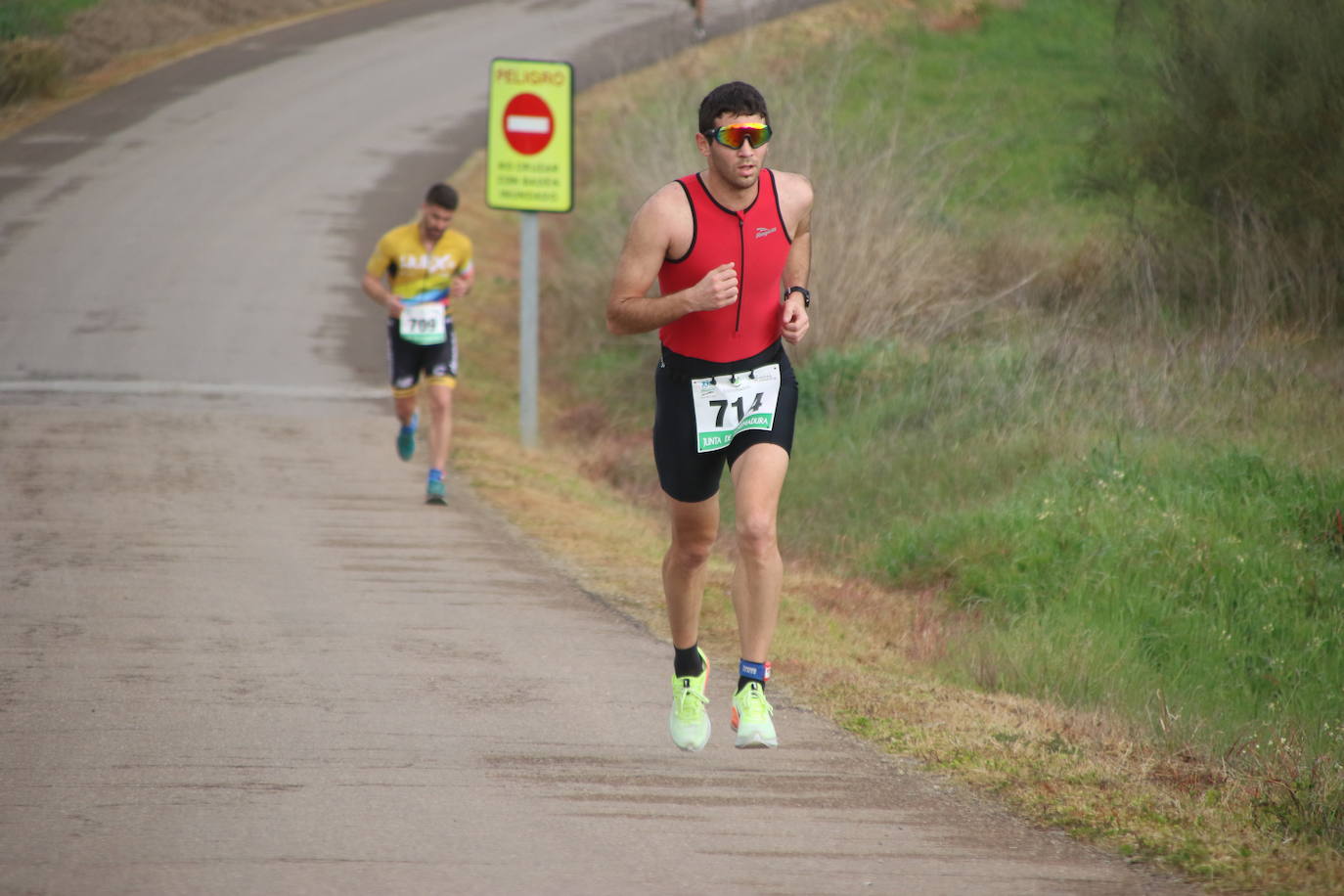 Fotos: Carlos Cobos e Irene Cascajosa ganan el II Duatlón Cross &#039;Dehesa de Jerez&#039;