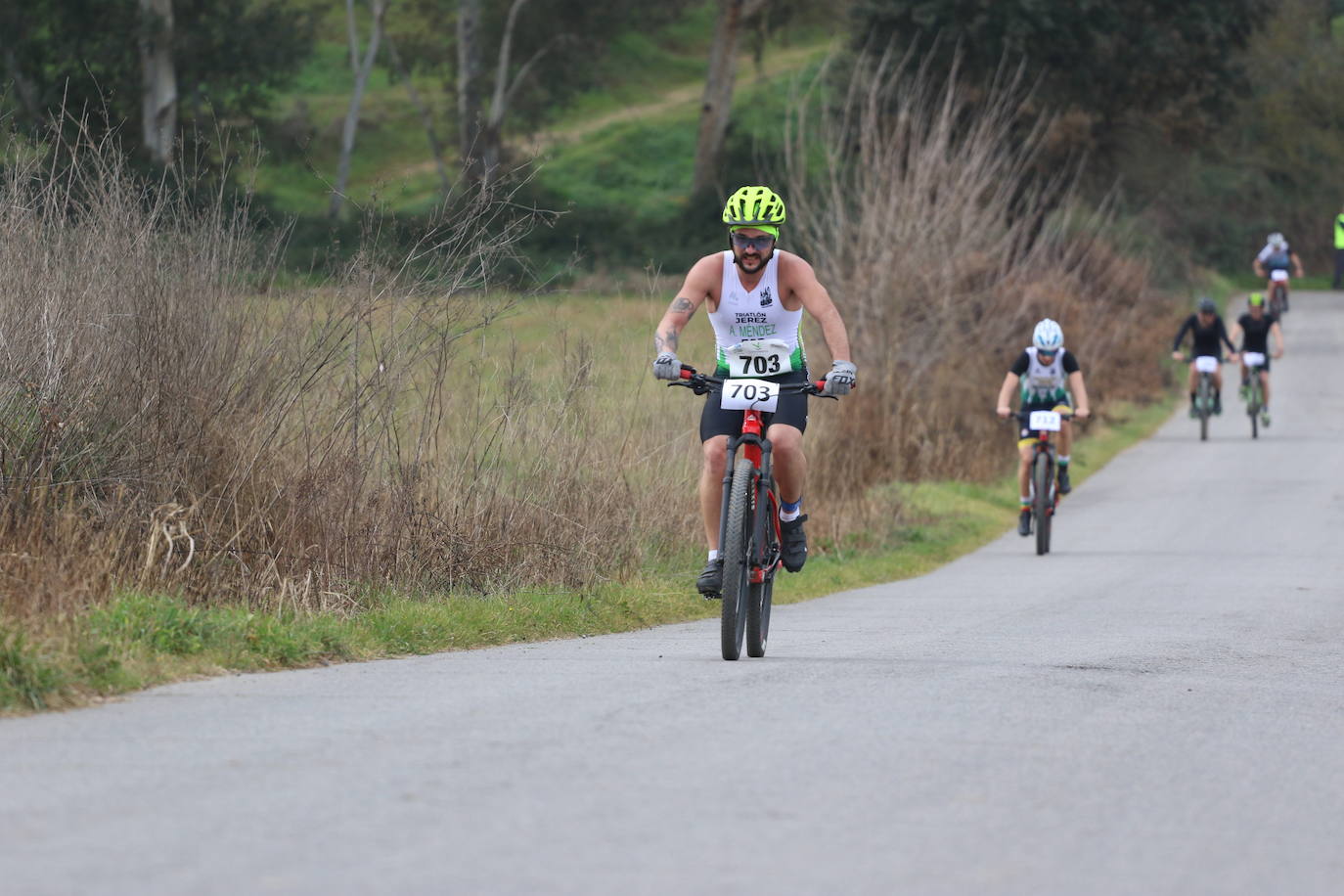 Fotos: Carlos Cobos e Irene Cascajosa ganan el II Duatlón Cross &#039;Dehesa de Jerez&#039;