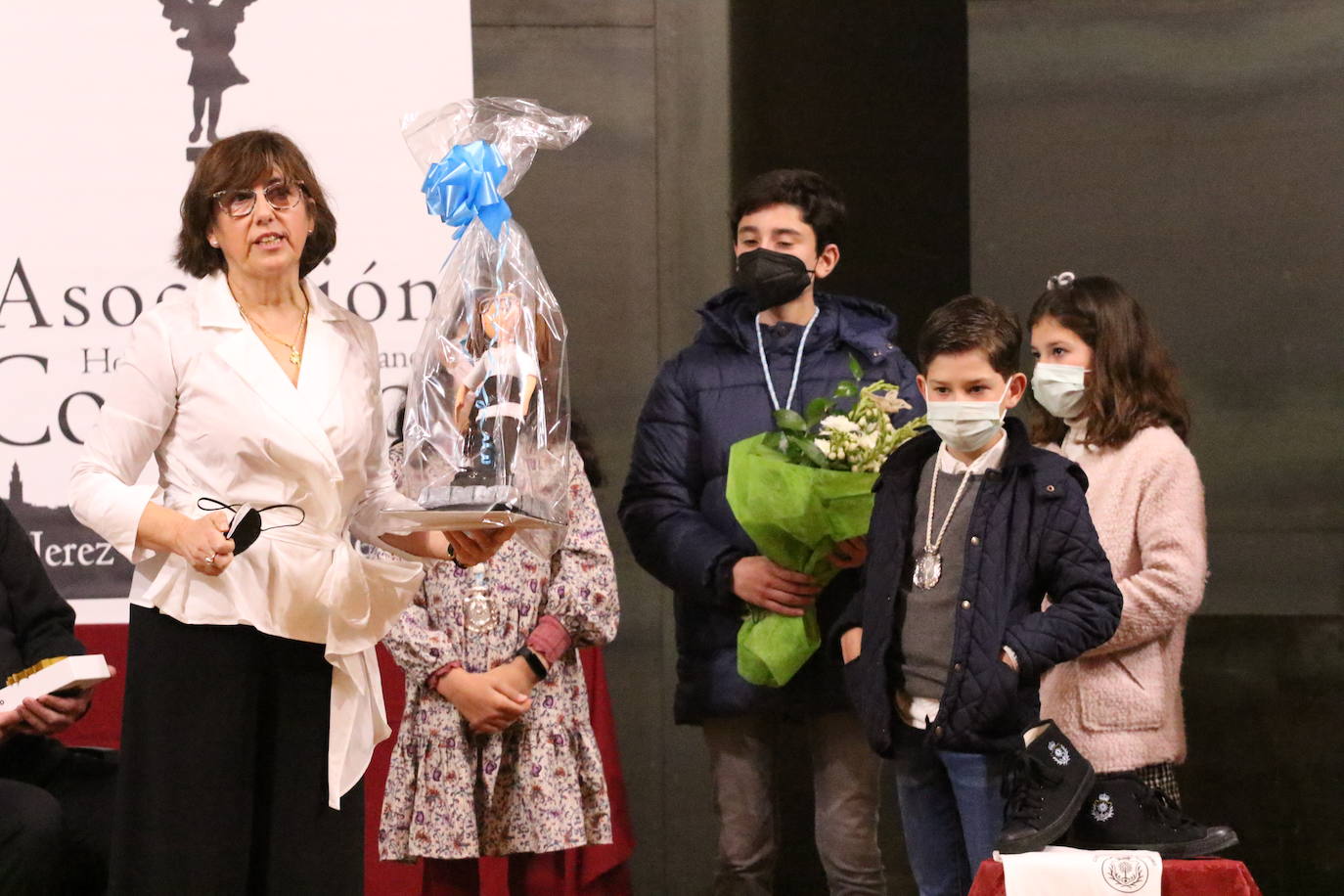 Fotos: Emoción, sentimiento y esperanza en el II &#039;Pregón del costalero&#039; a cargo de Isabel Yolanda Domínguez Vellarino