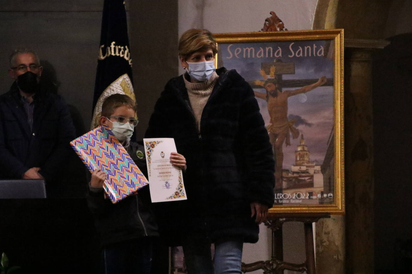 Fotos: El anuario cofrade vuelve a desgranar los entresijos de la Semana Santa jerezana
