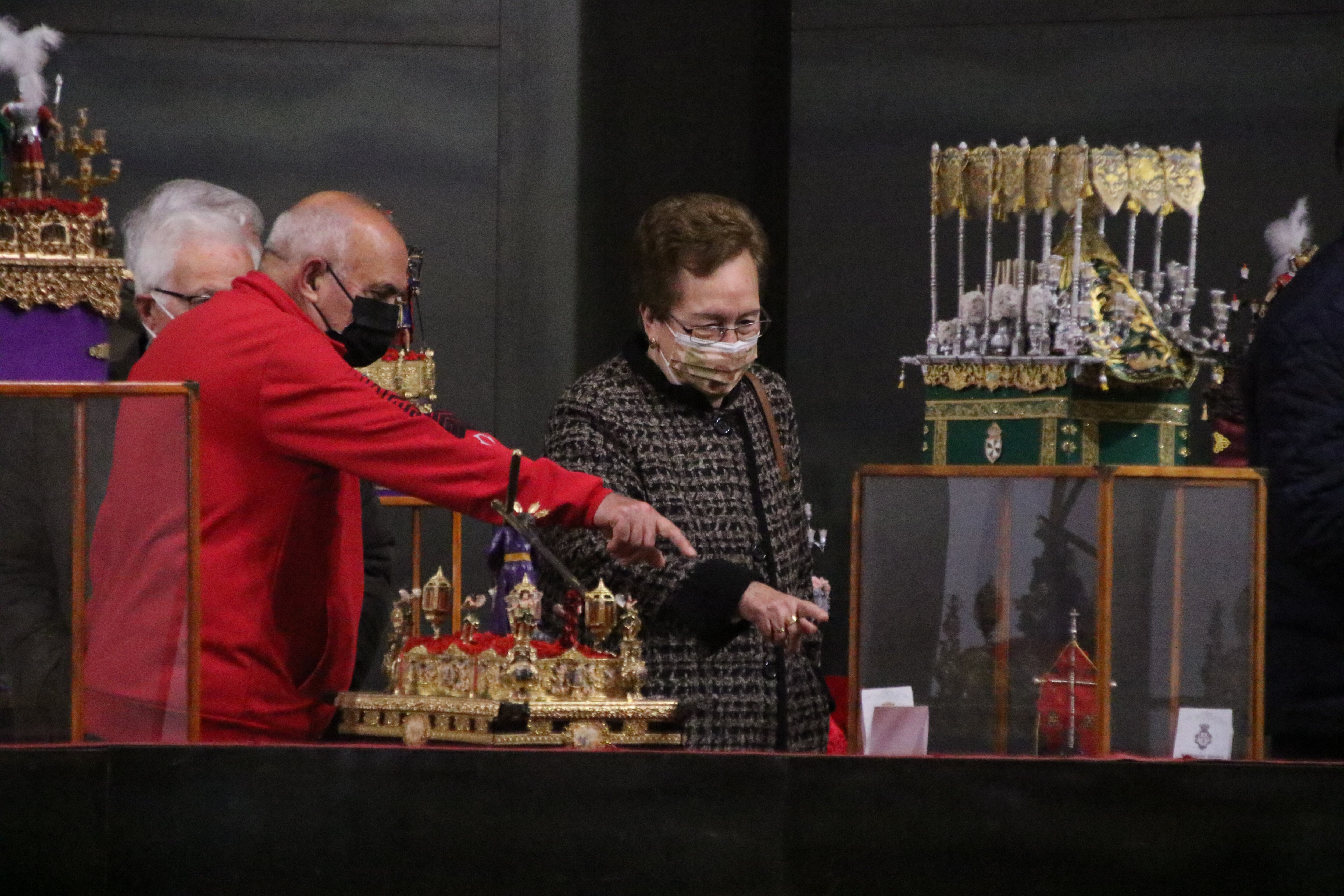 Fotos: La Casa de la Cultura acoge la exposición &#039;Semana Santa de Jerez de los Caballeros. Tradición y Cultura&#039;