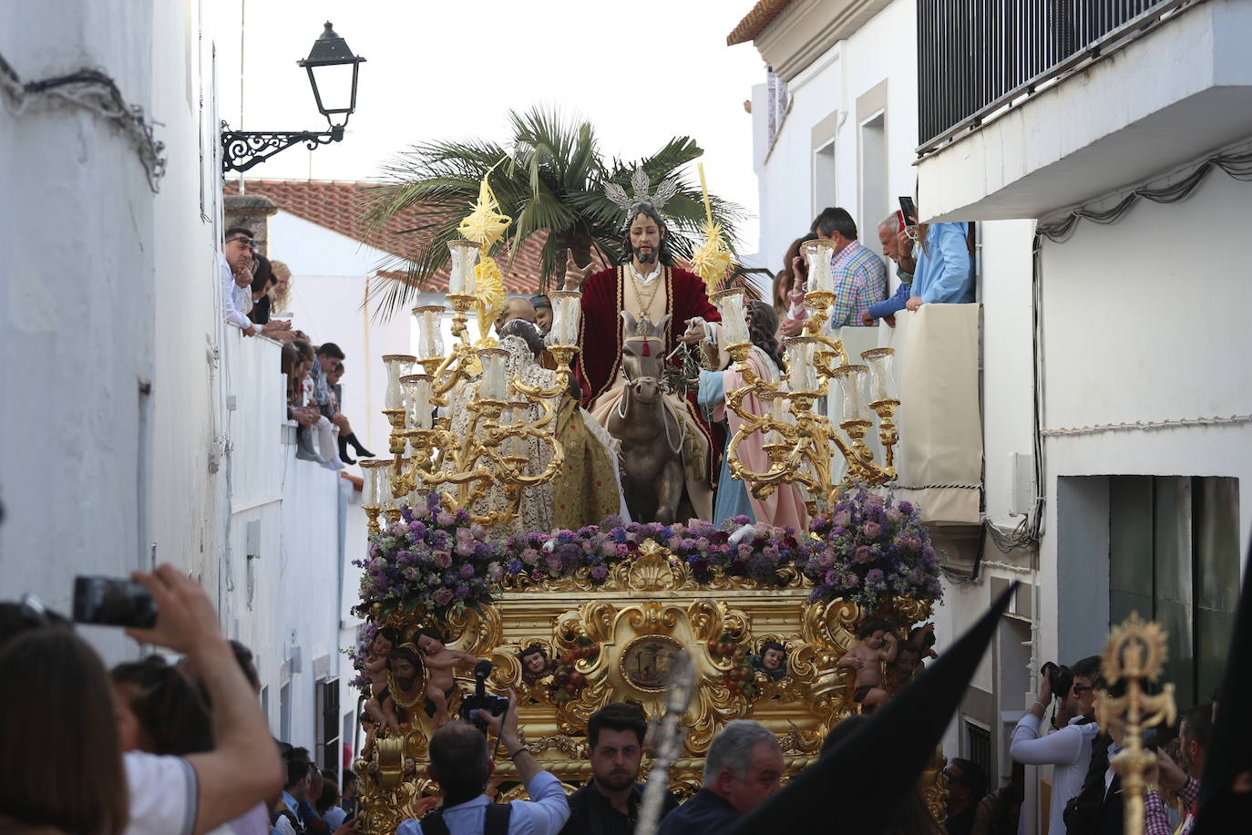 Fotos: Vuelve el fervor a las calles de Jerez de los Caballeros con la llegada de un anhelado Domingo de Ramos
