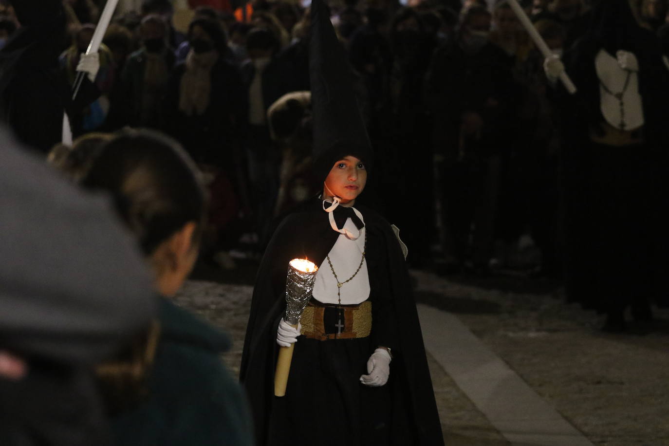 Fotos: Jerez vuelve a enmudecer ante Jesús Orando en el Huerto y Nuestra Señora del Silencio en una nueva noche de Martes Santo