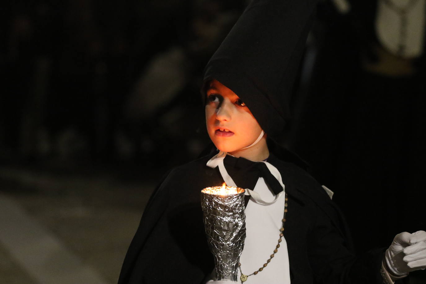 Fotos: Jerez vuelve a enmudecer ante Jesús Orando en el Huerto y Nuestra Señora del Silencio en una nueva noche de Martes Santo