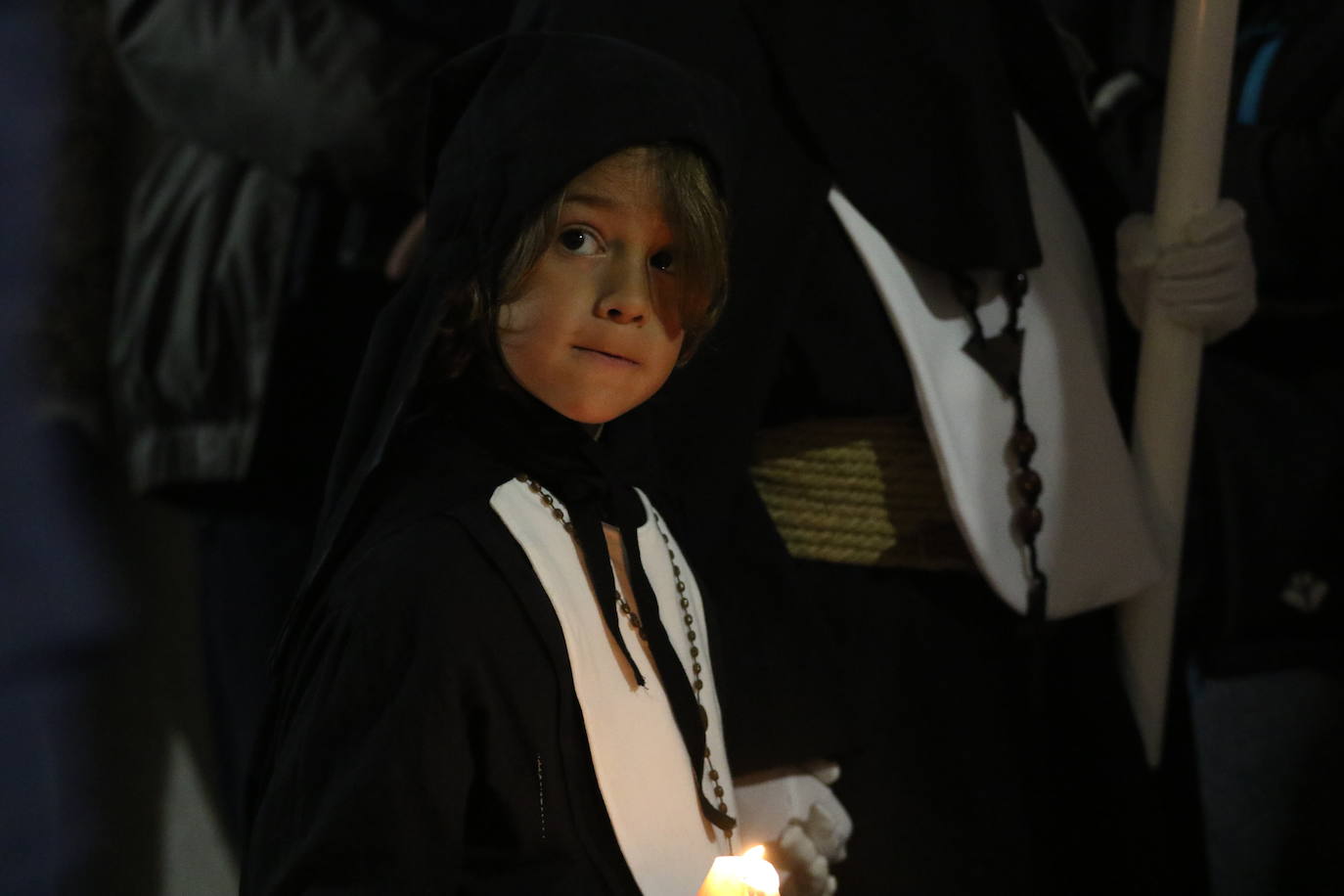 Fotos: Jerez vuelve a enmudecer ante Jesús Orando en el Huerto y Nuestra Señora del Silencio en una nueva noche de Martes Santo