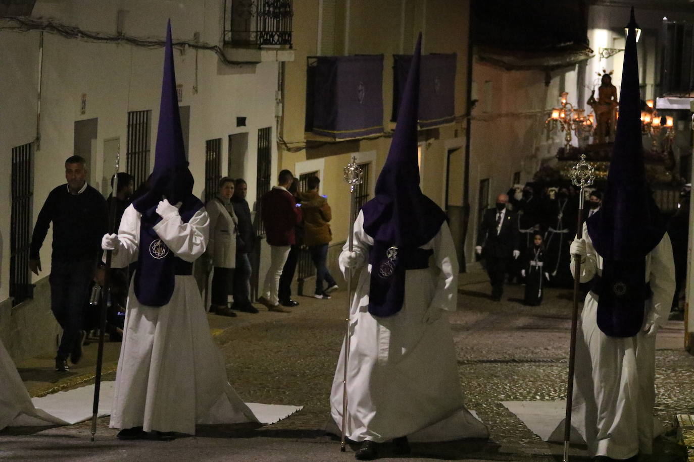 Fotos: Jerez vuelve a vibrar con la Cofradía del Coronado en la noche de Jueves Santo