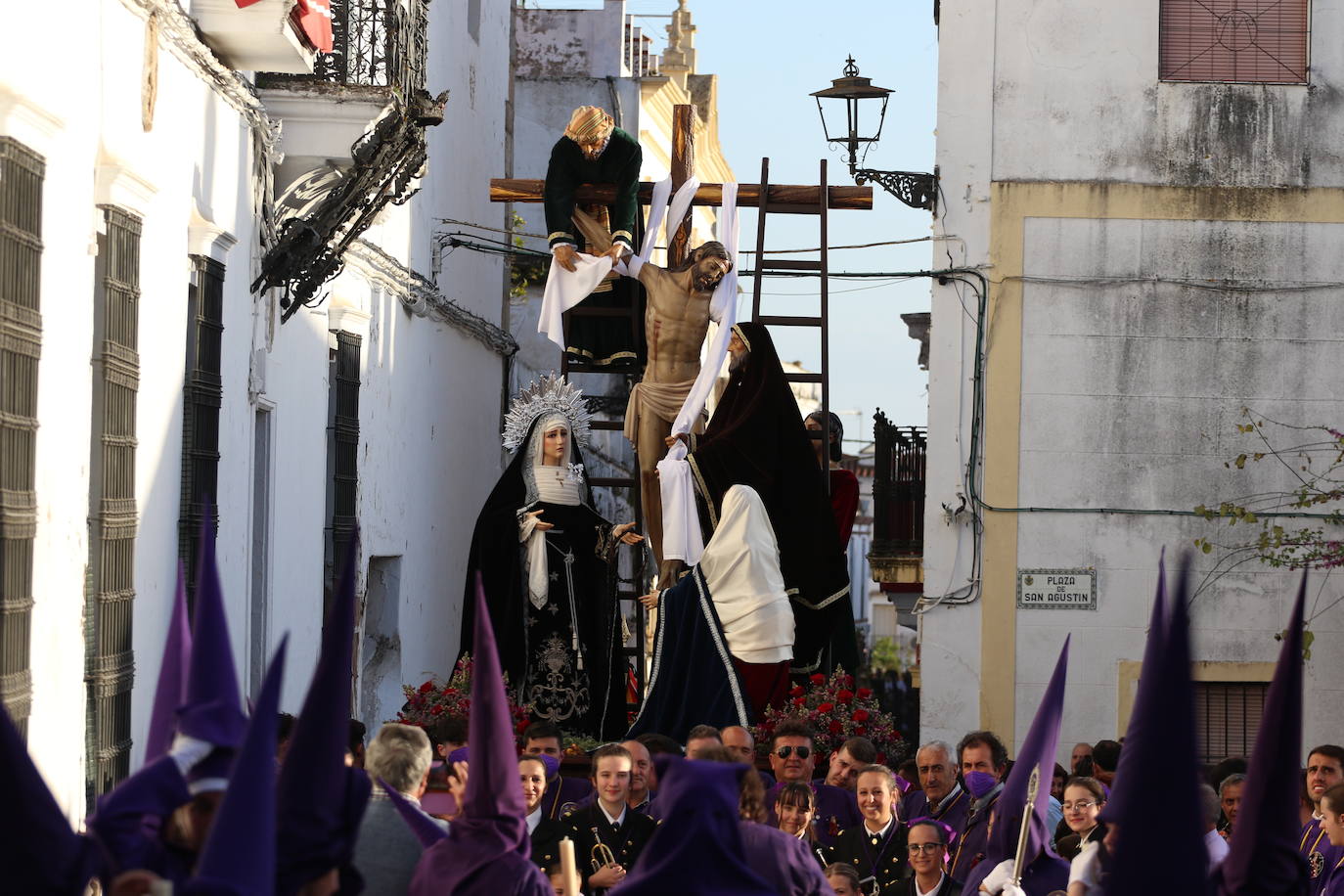 Fotos: El fervor envuelve la tarde de Viernes Santo en Jerez de los Caballeros