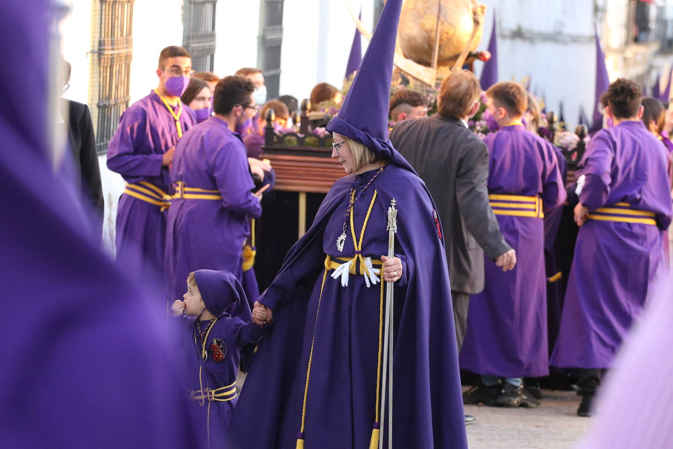 Fotos: El fervor envuelve la tarde de Viernes Santo en Jerez de los Caballeros