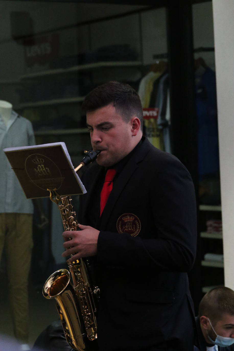 Fotos: El fervor envuelve la tarde de Viernes Santo en Jerez de los Caballeros
