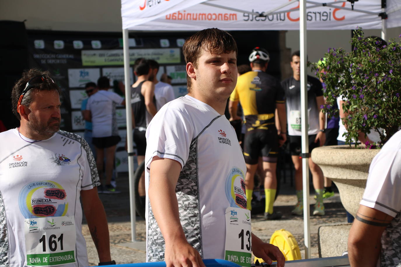 Fotos: Bruno Paixão y Anabel Benítez, vencedores de la XXIII Carrera Popular de Jerez de los Caballeros