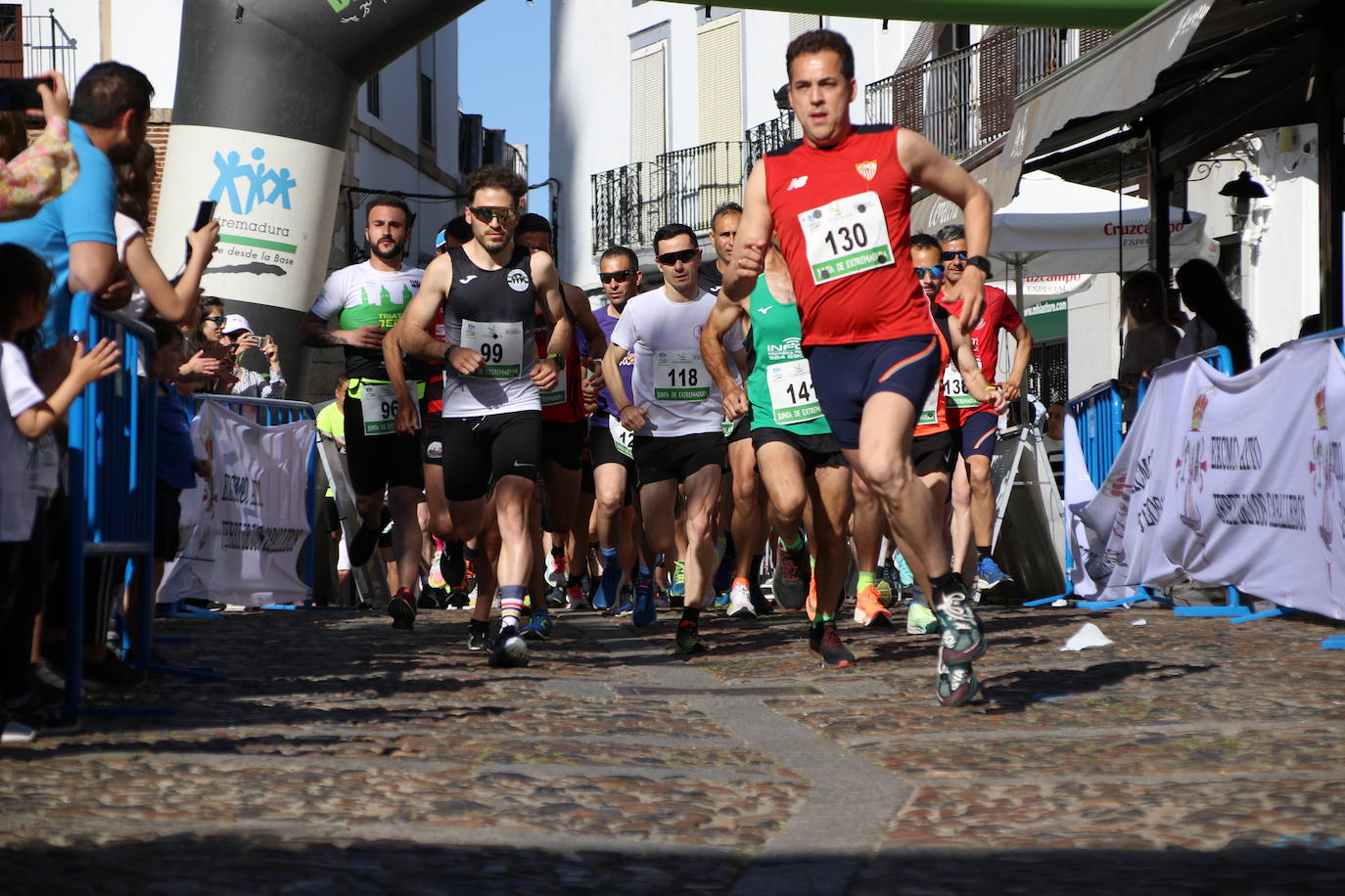 Fotos: Bruno Paixão y Anabel Benítez, vencedores de la XXIII Carrera Popular de Jerez de los Caballeros