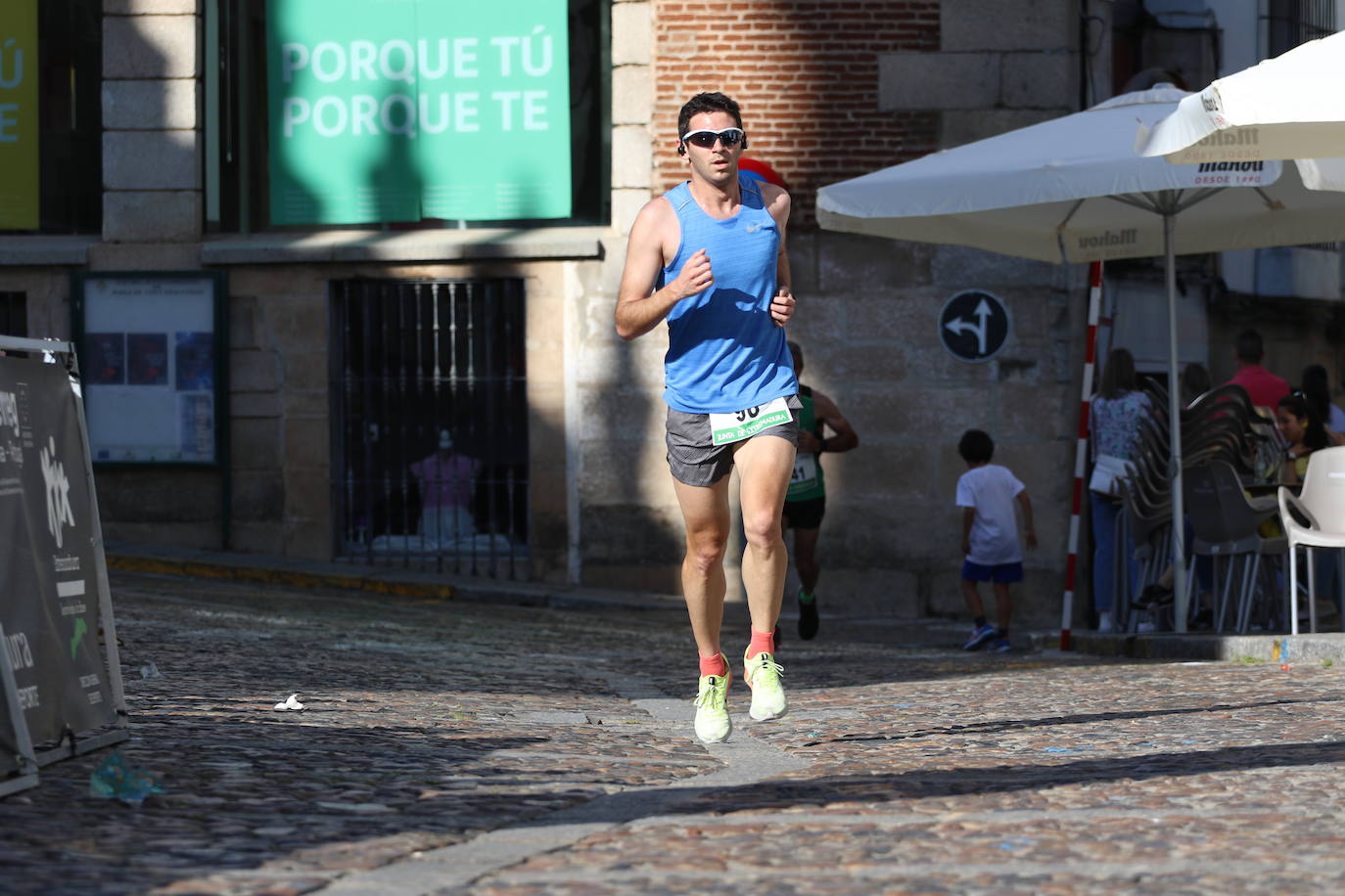 Fotos: Bruno Paixão y Anabel Benítez, vencedores de la XXIII Carrera Popular de Jerez de los Caballeros