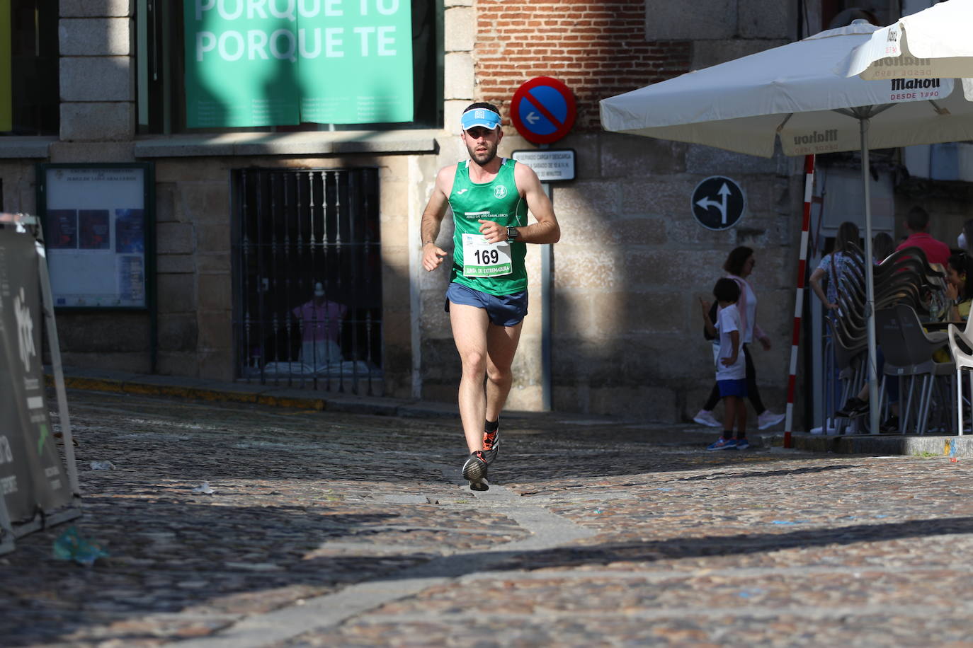Fotos: Bruno Paixão y Anabel Benítez, vencedores de la XXIII Carrera Popular de Jerez de los Caballeros