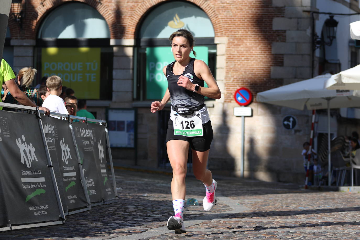 Fotos: Bruno Paixão y Anabel Benítez, vencedores de la XXIII Carrera Popular de Jerez de los Caballeros