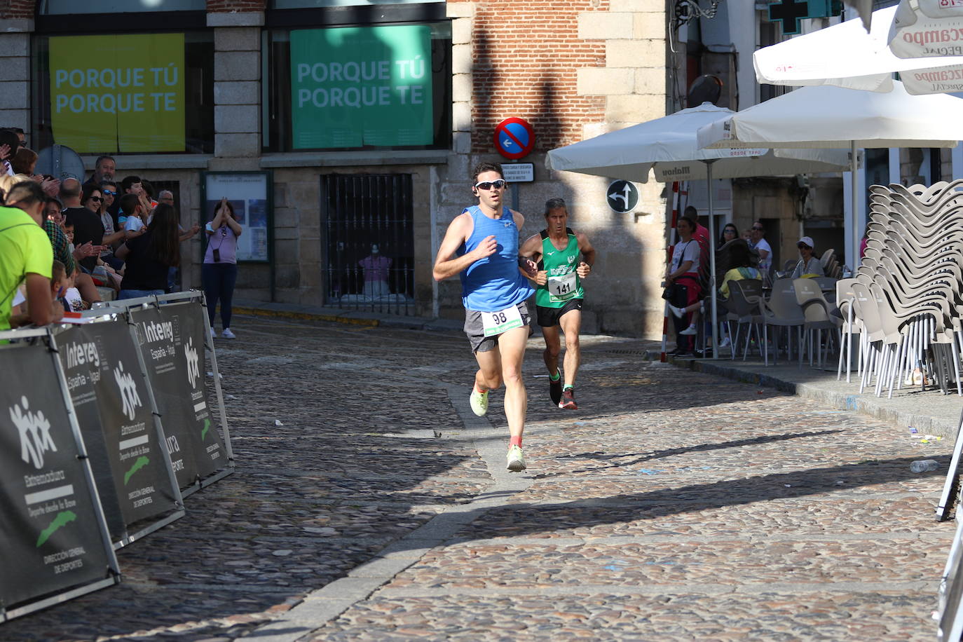 Fotos: Bruno Paixão y Anabel Benítez, vencedores de la XXIII Carrera Popular de Jerez de los Caballeros