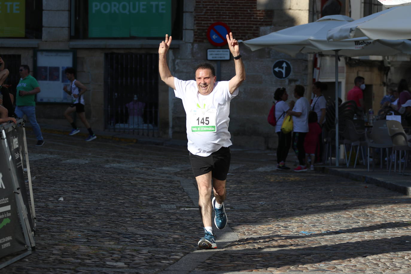 Fotos: Bruno Paixão y Anabel Benítez, vencedores de la XXIII Carrera Popular de Jerez de los Caballeros