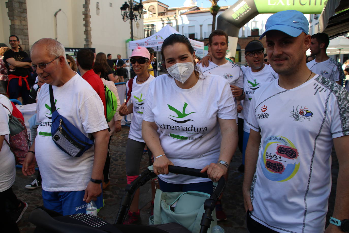 Fotos: Bruno Paixão y Anabel Benítez, vencedores de la XXIII Carrera Popular de Jerez de los Caballeros