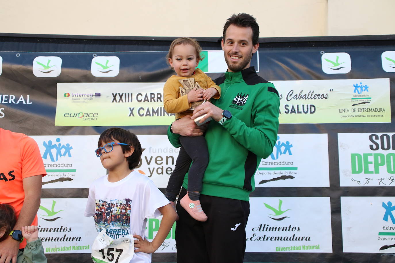 Fotos: Bruno Paixão y Anabel Benítez, vencedores de la XXIII Carrera Popular de Jerez de los Caballeros