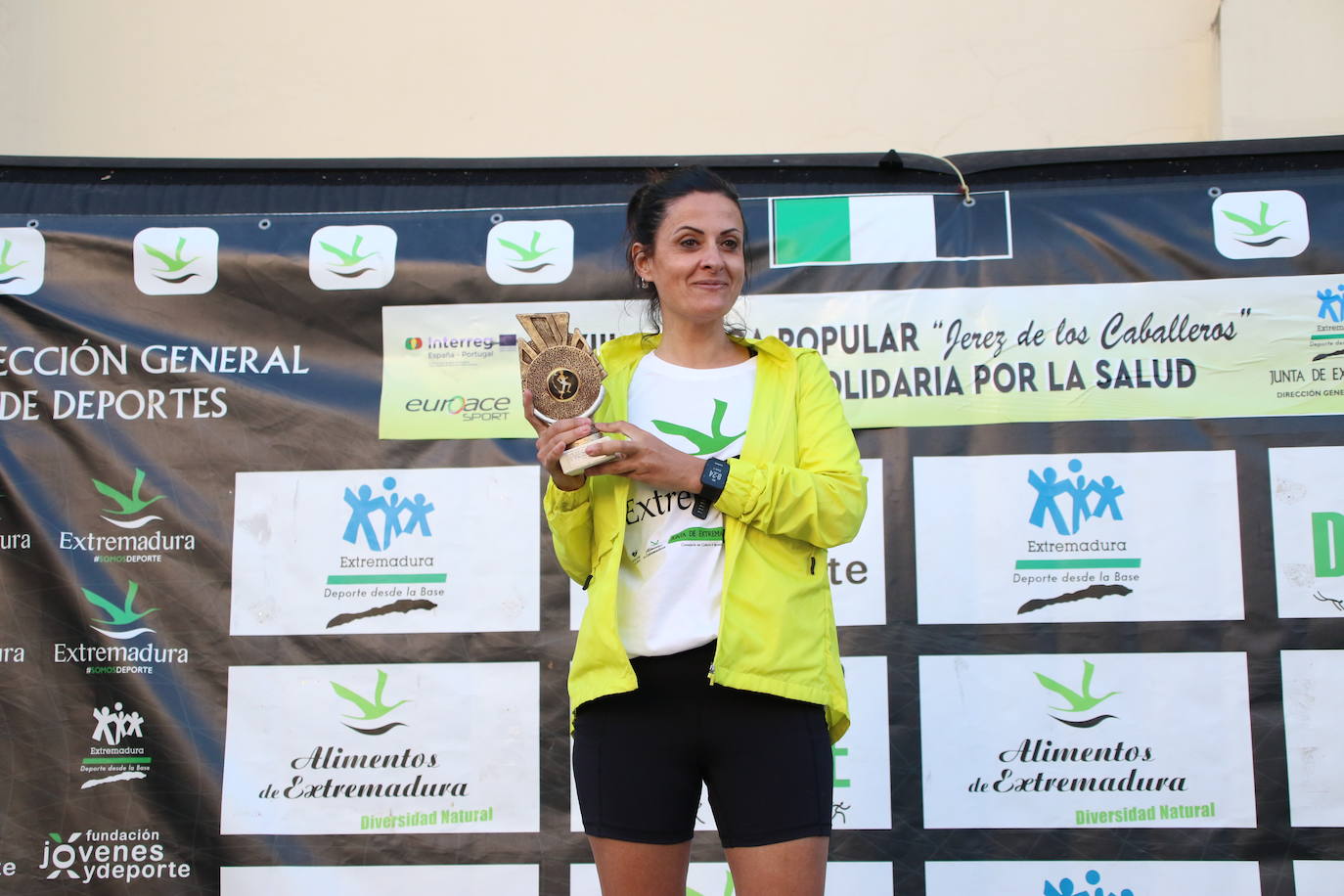 Fotos: Bruno Paixão y Anabel Benítez, vencedores de la XXIII Carrera Popular de Jerez de los Caballeros