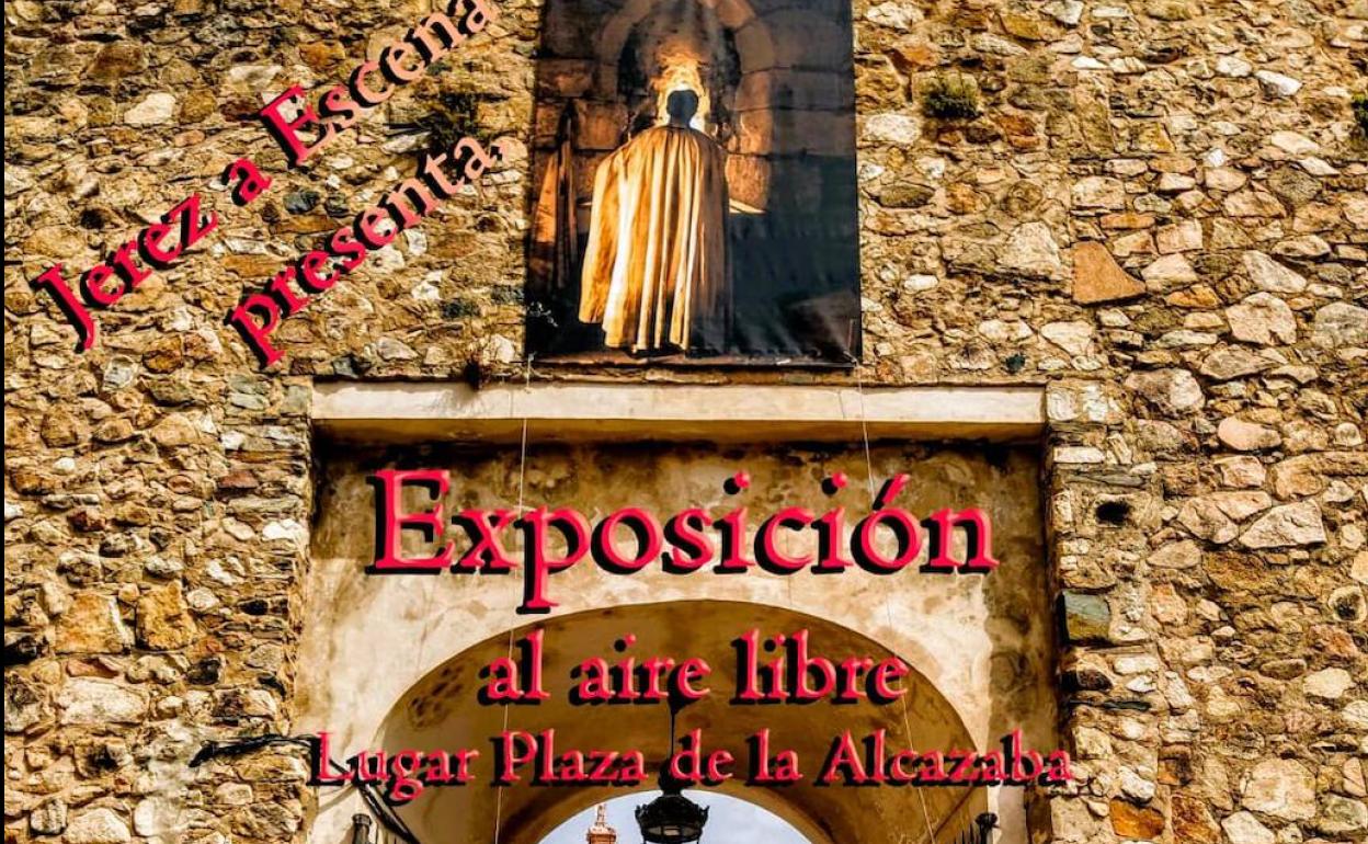 La Plaza de la Alcazaba acoge una exposición de fotografías sobre el Festival Templario
